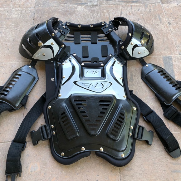 Fly Racing Chest Protector - Picture 2 of 16
